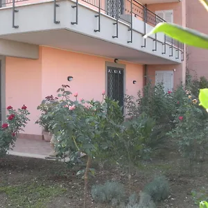  Bed & Breakfast Flores